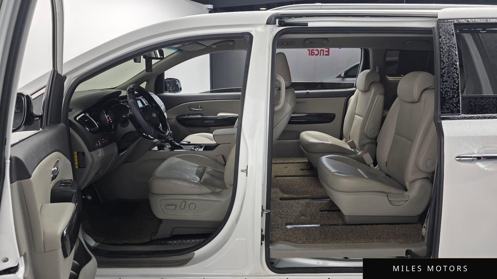 Kia Canival 2018 — миниатюра 17