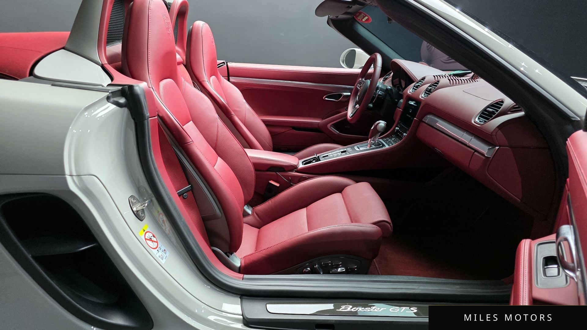 Porsche 718 박스터 2024 — миниатюра 10