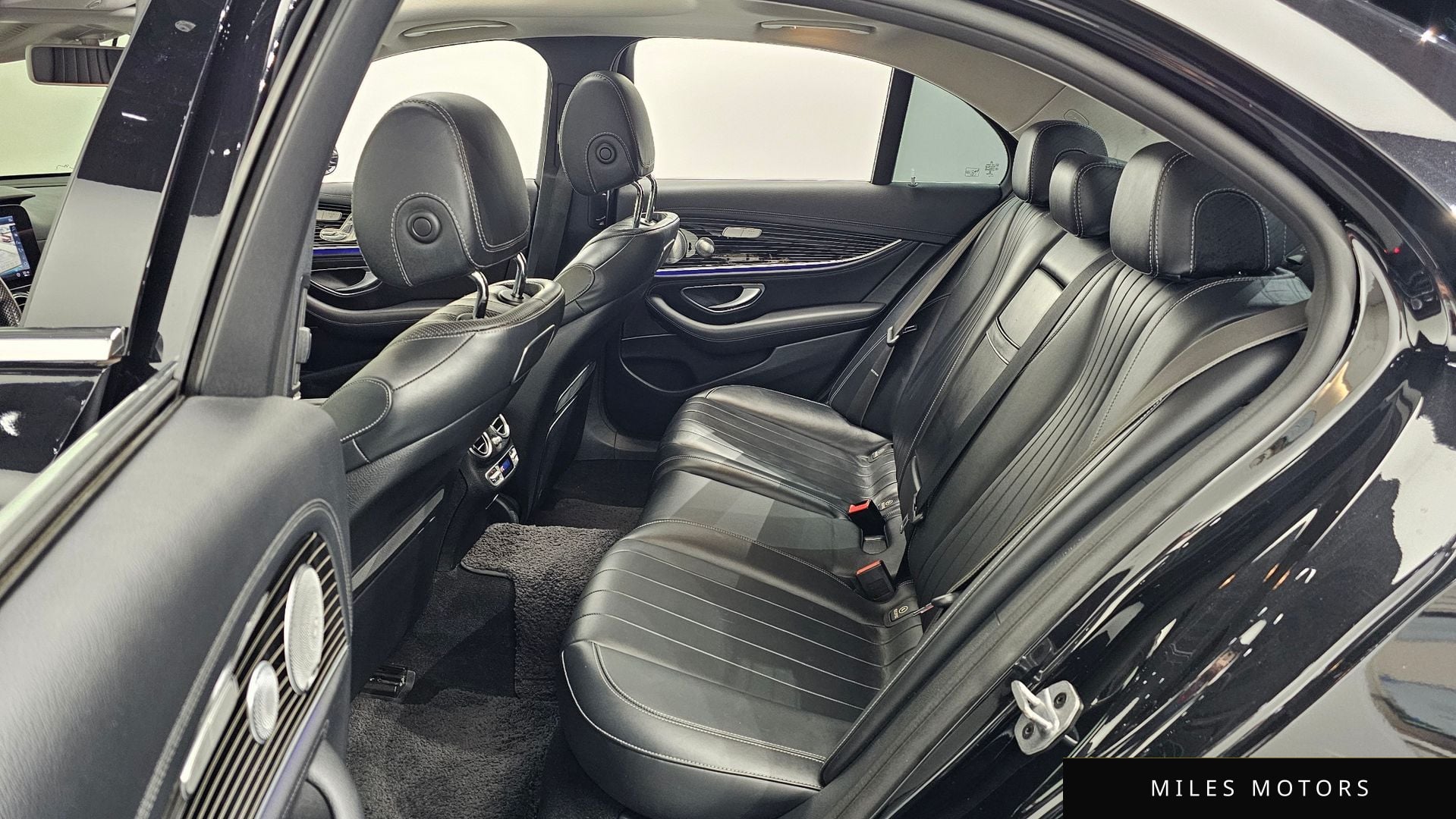 Mercedes-Benz E-Class W213 2018 — миниатюра 12