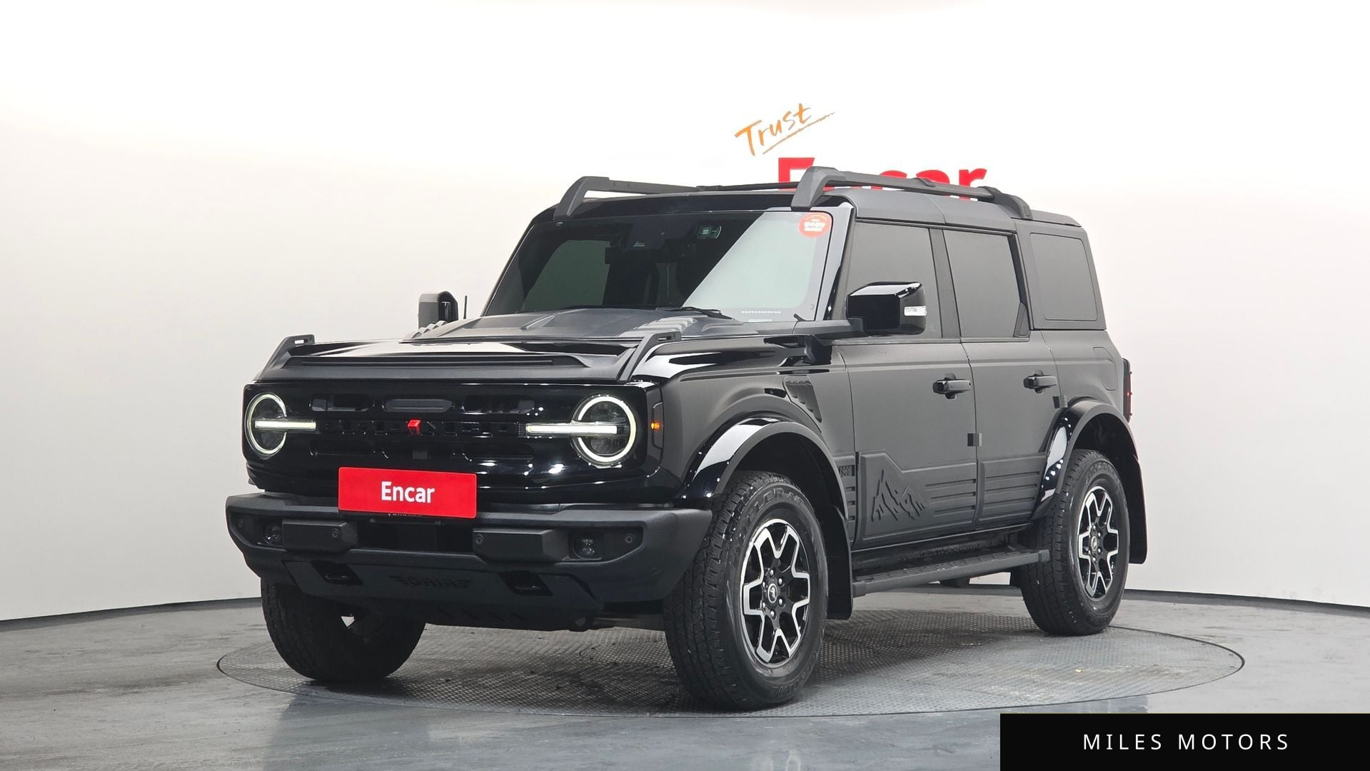 Ford Bronco 2022 — фото 1 из 12