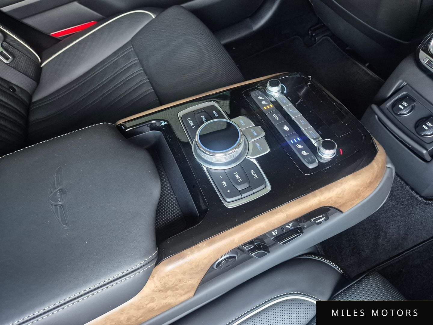Genesis G90 2020 — миниатюра 9
