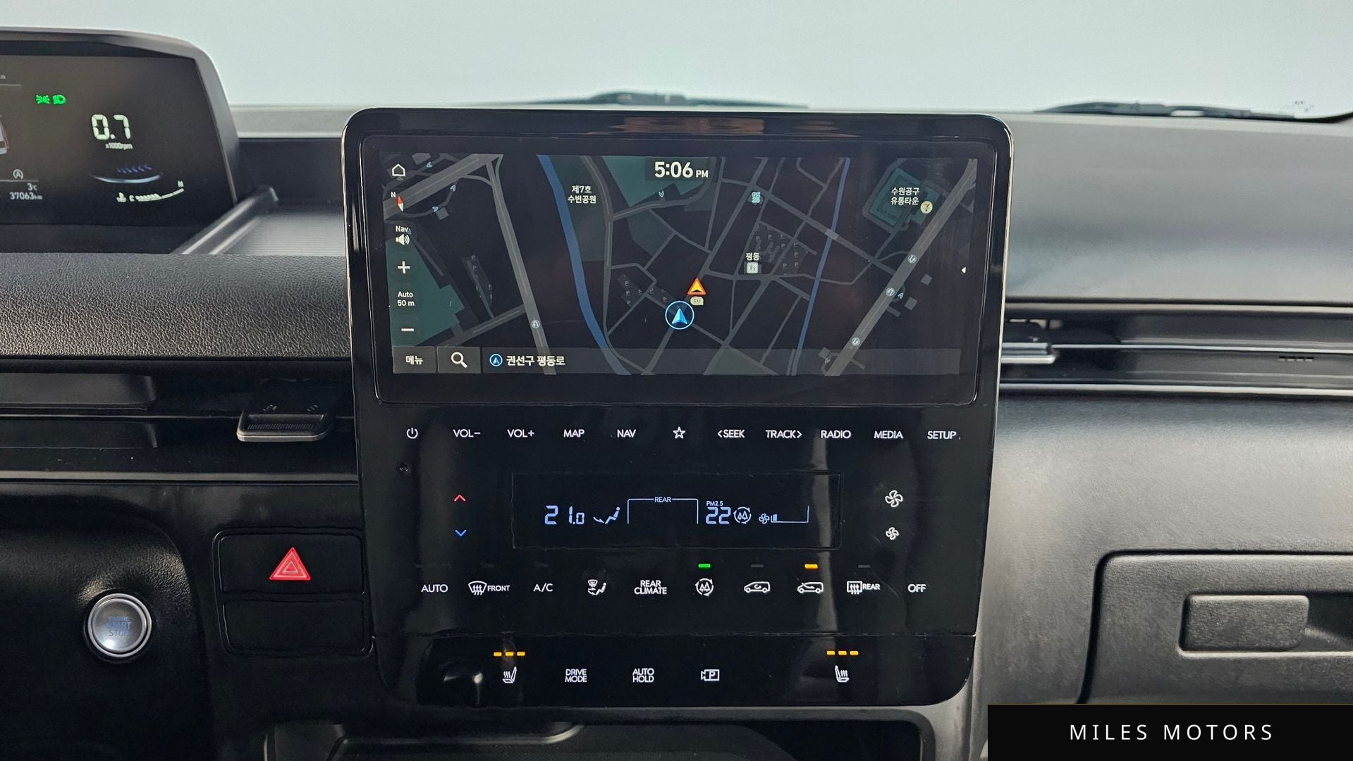 Hyundai Staria 2023 — миниатюра 15