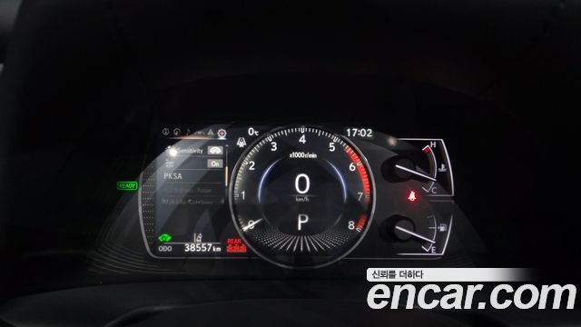 Лексус ES300h 2019 — миниатюра 8