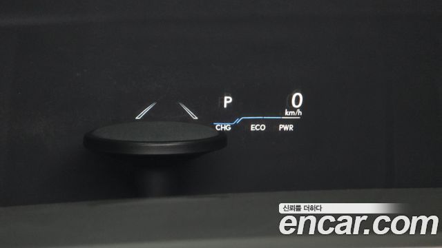 Лексус ES300h 2019 — миниатюра 17