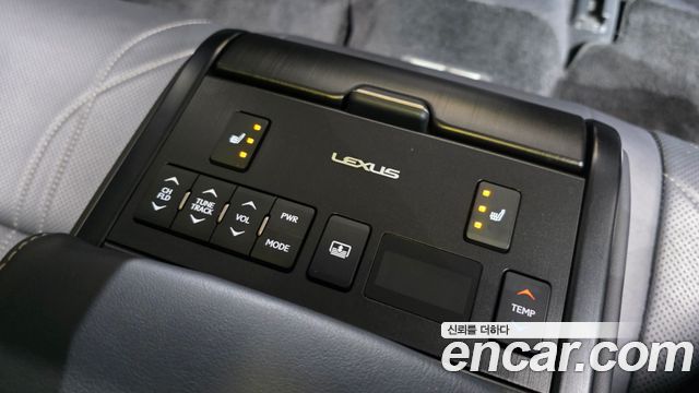 Лексус ES300h 2019 — миниатюра 19