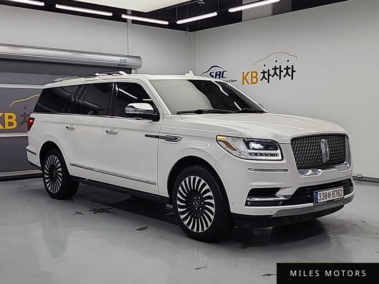 Lincoln Navigator 2019 — миниатюра 4