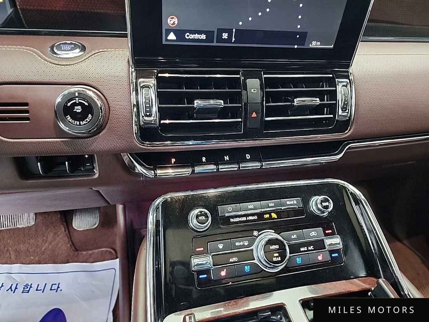 Lincoln Navigator 2019 — миниатюра 10