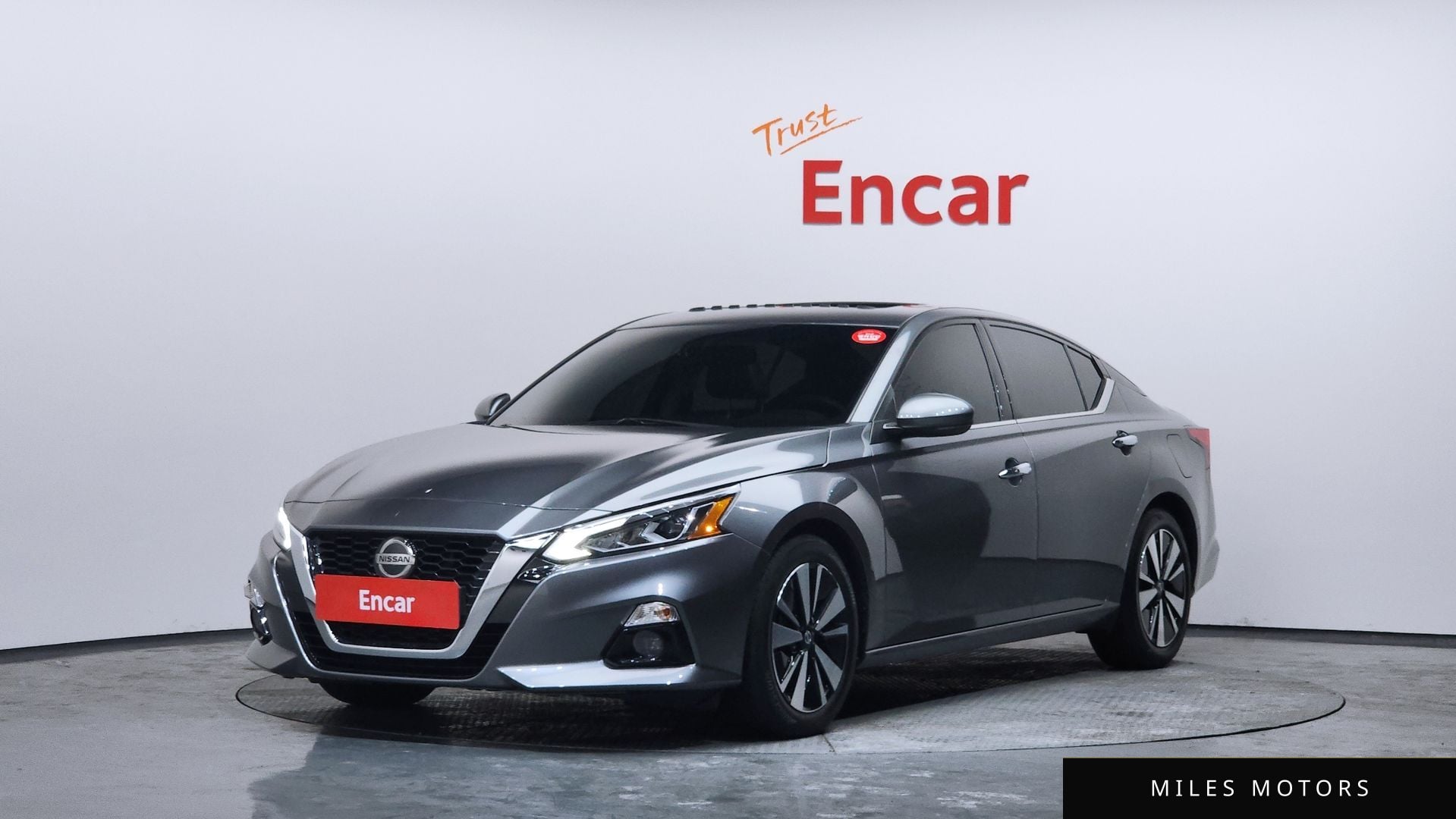 Nissan Altima 2019 — фото 1 из 12