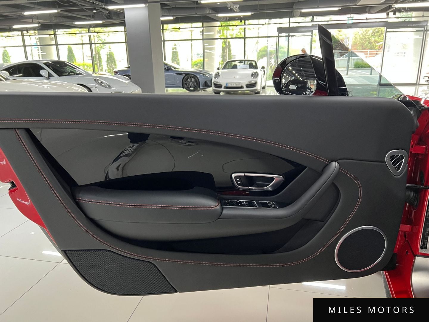 Bentley Continental GT 2018 — миниатюра 6