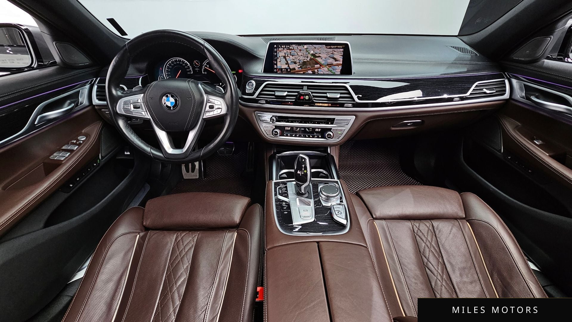 BMW 7 Series (G11) 2019 — миниатюра 7