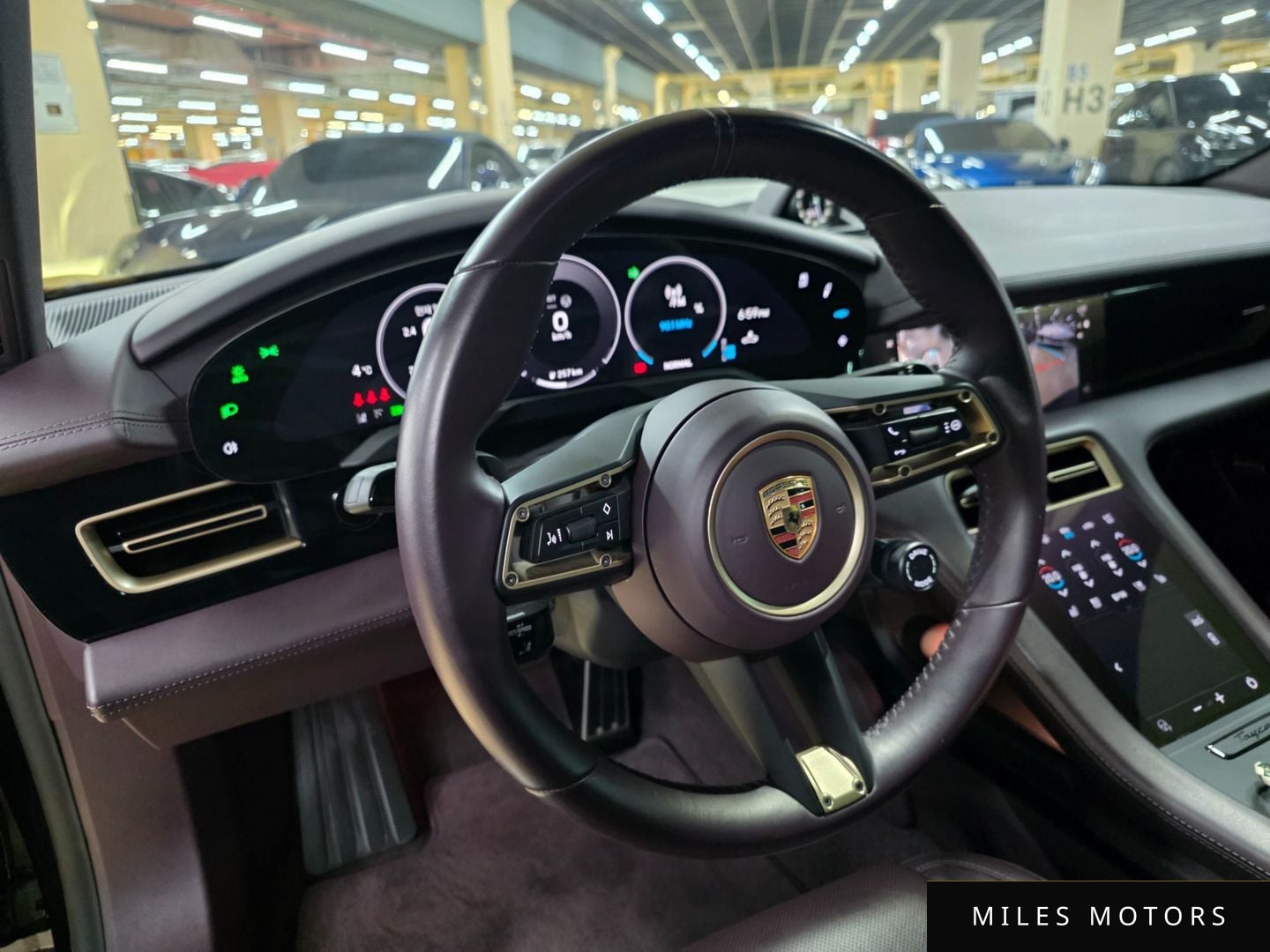 Porsche Taycan 2025 — миниатюра 8