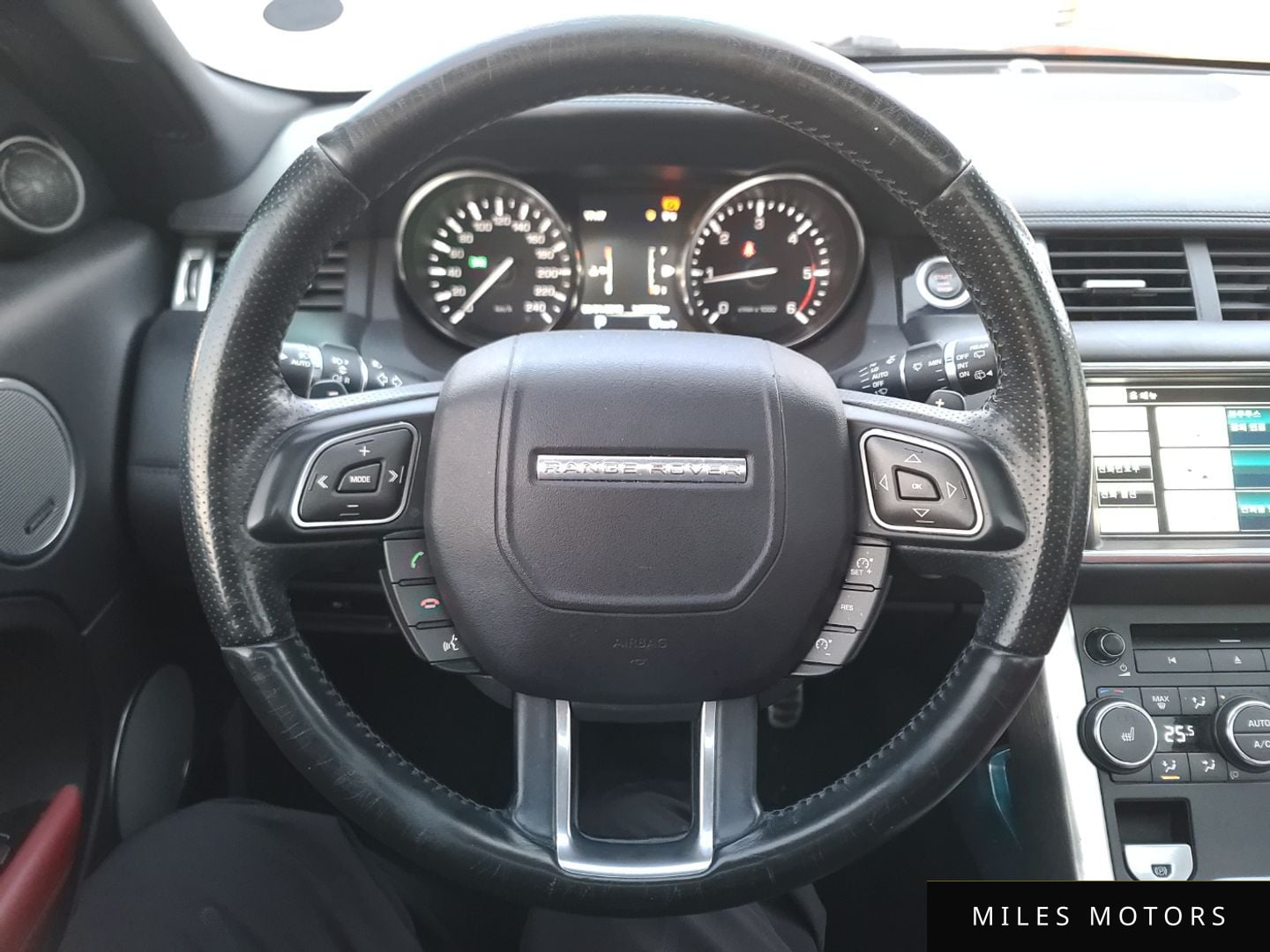Land Rover Range Rover Evoque 2015 — миниатюра 12