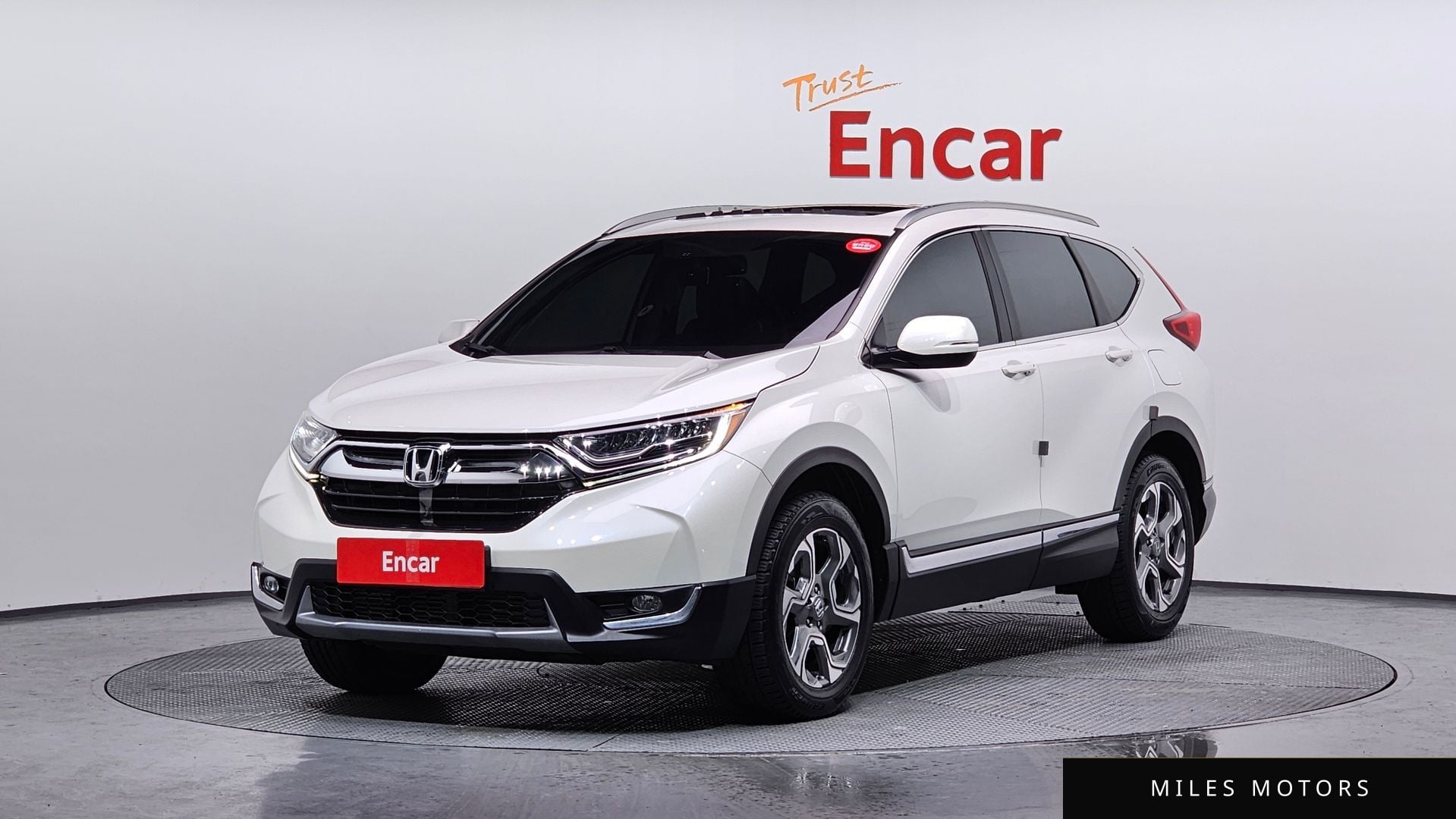 Honda CR-V 2017 — фото 1 из 12