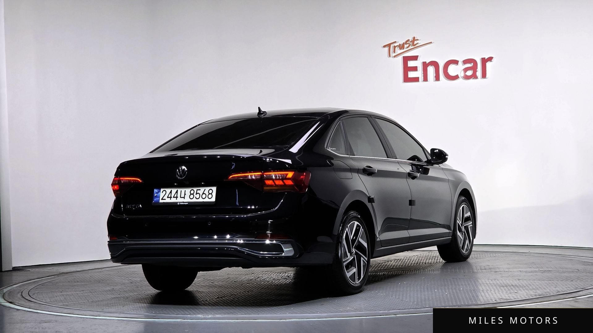 Volkswagen 제타 2023 — миниатюра 2