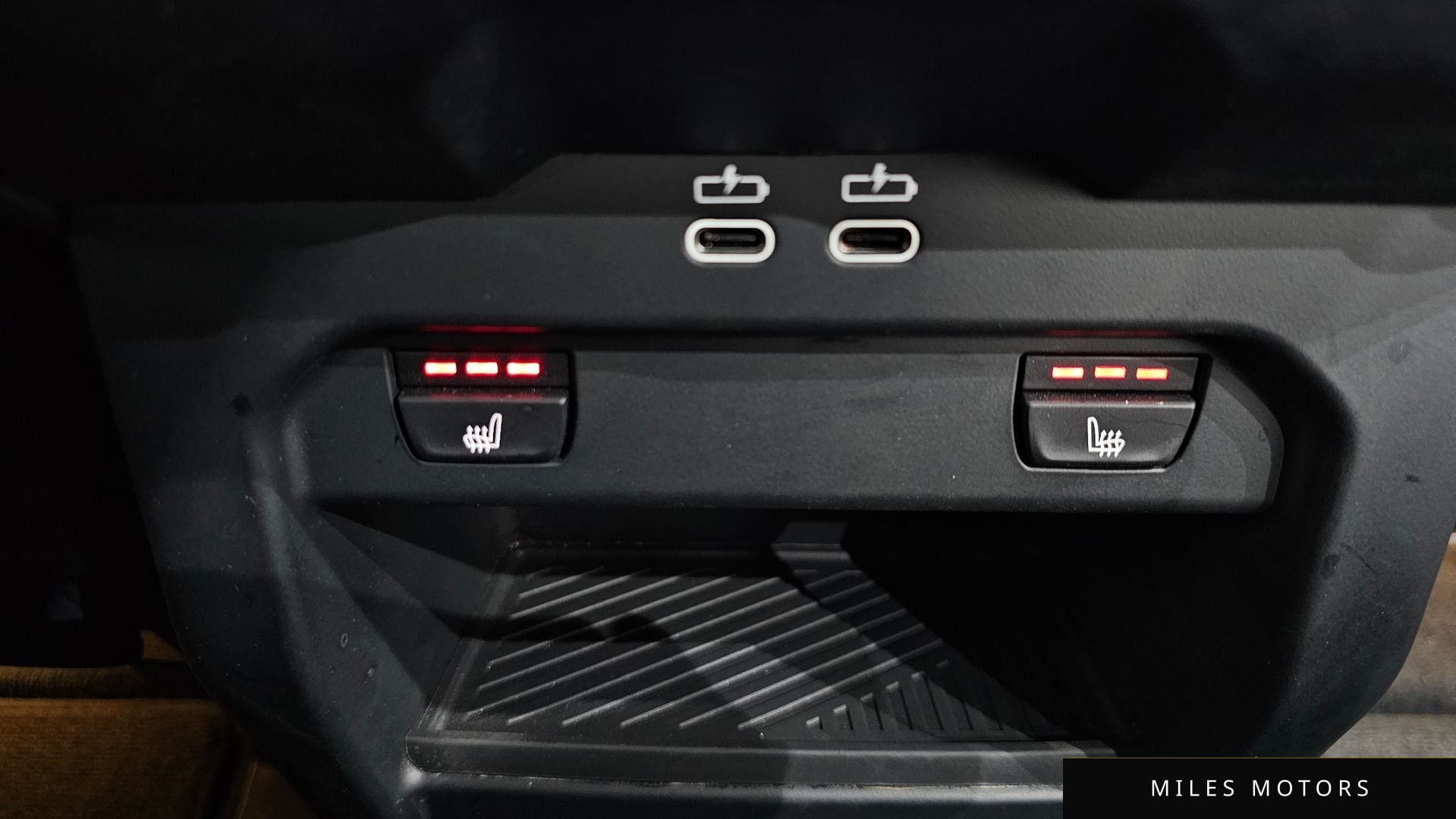 BMW 5 Series (G60) 2025 — миниатюра 18