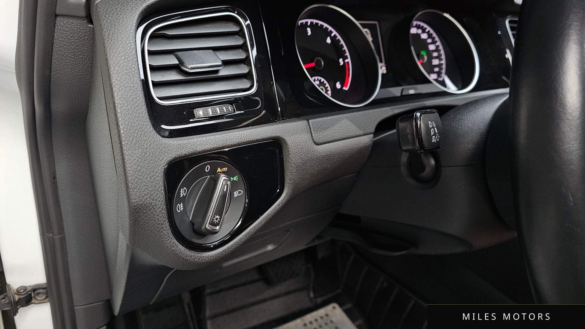 Volkswagen 골프 2015 — миниатюра 18