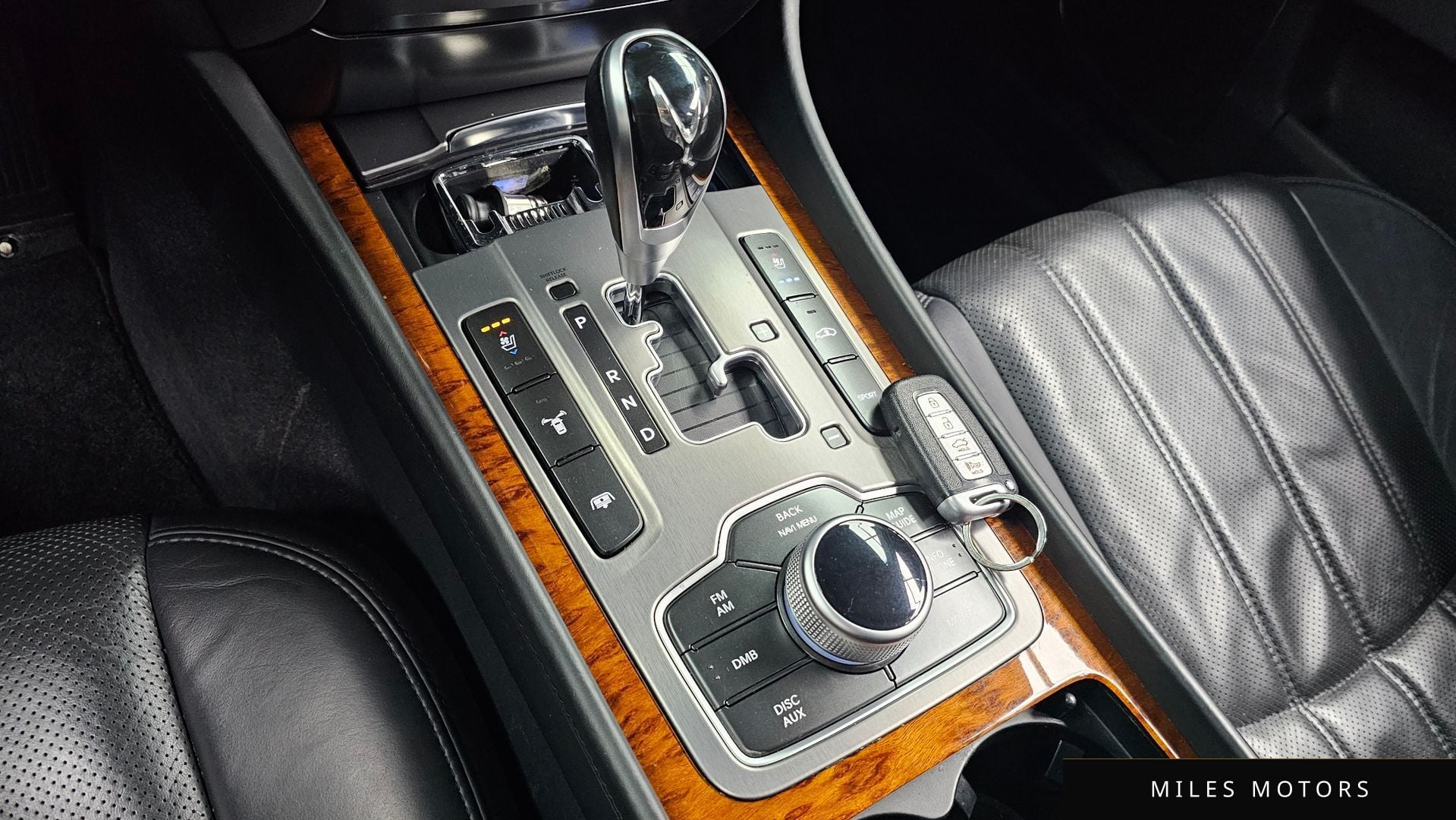 Hyundai Equus 2012 — миниатюра 9