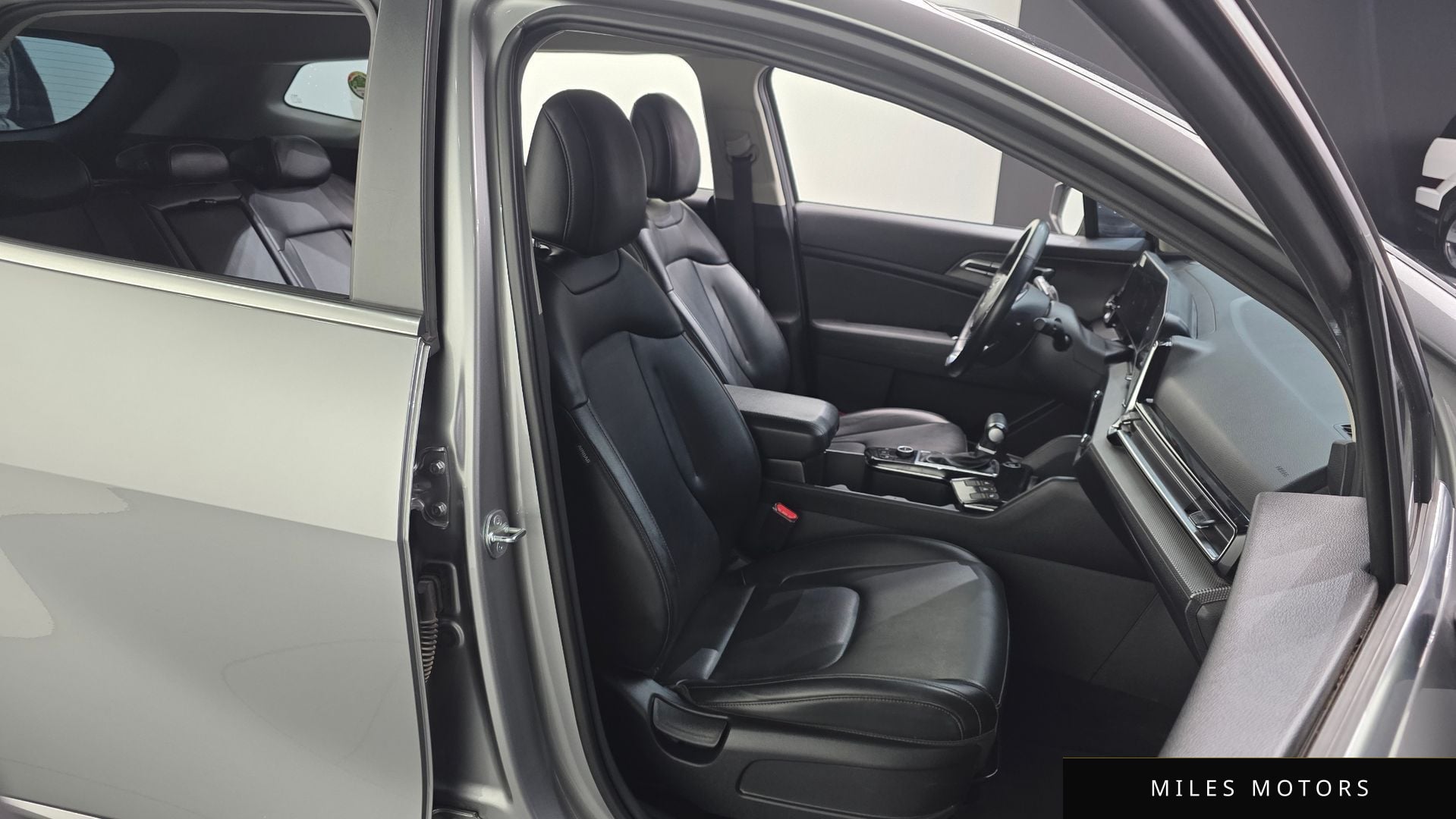 Kia Sportage 2023 — миниатюра 12