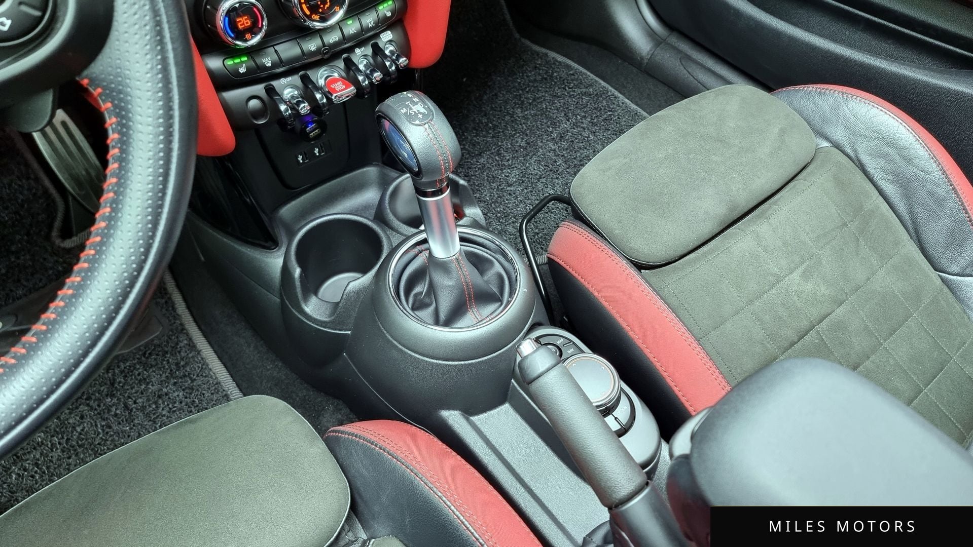 MINI Cooper Convertible 2019 — миниатюра 9