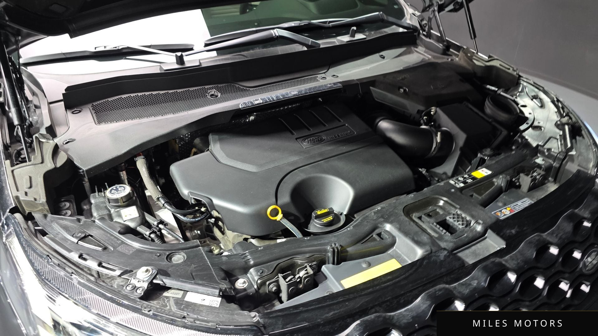 Land Rover Discovery Sport 2025 — миниатюра 6