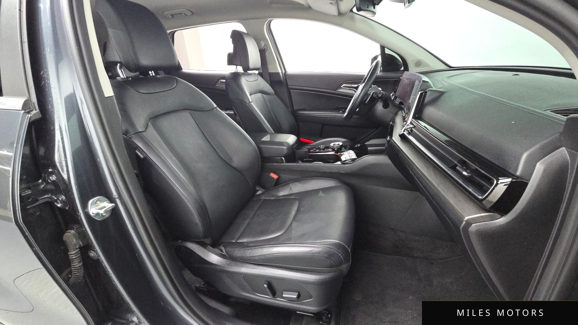 Kia Sportage 2022 — миниатюра 11