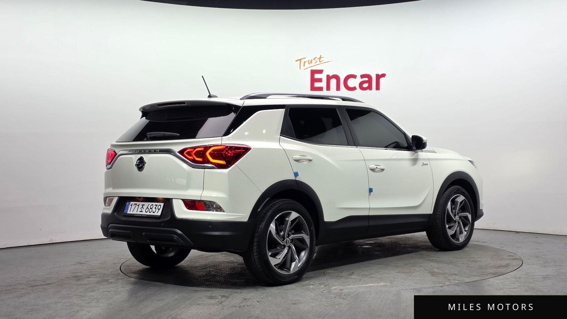 KG Mobility Beautiful Korando 2022 — миниатюра 2