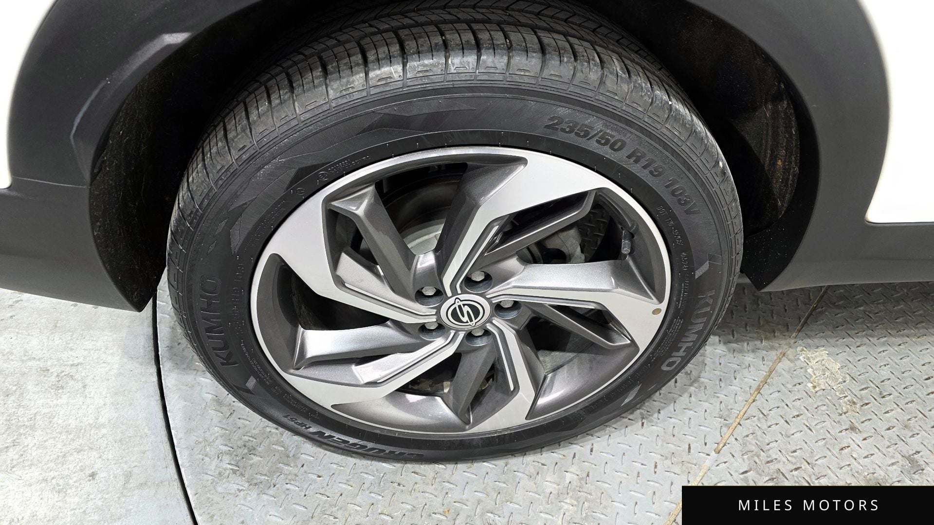 KG Mobility Beautiful Korando 2022 — миниатюра 5