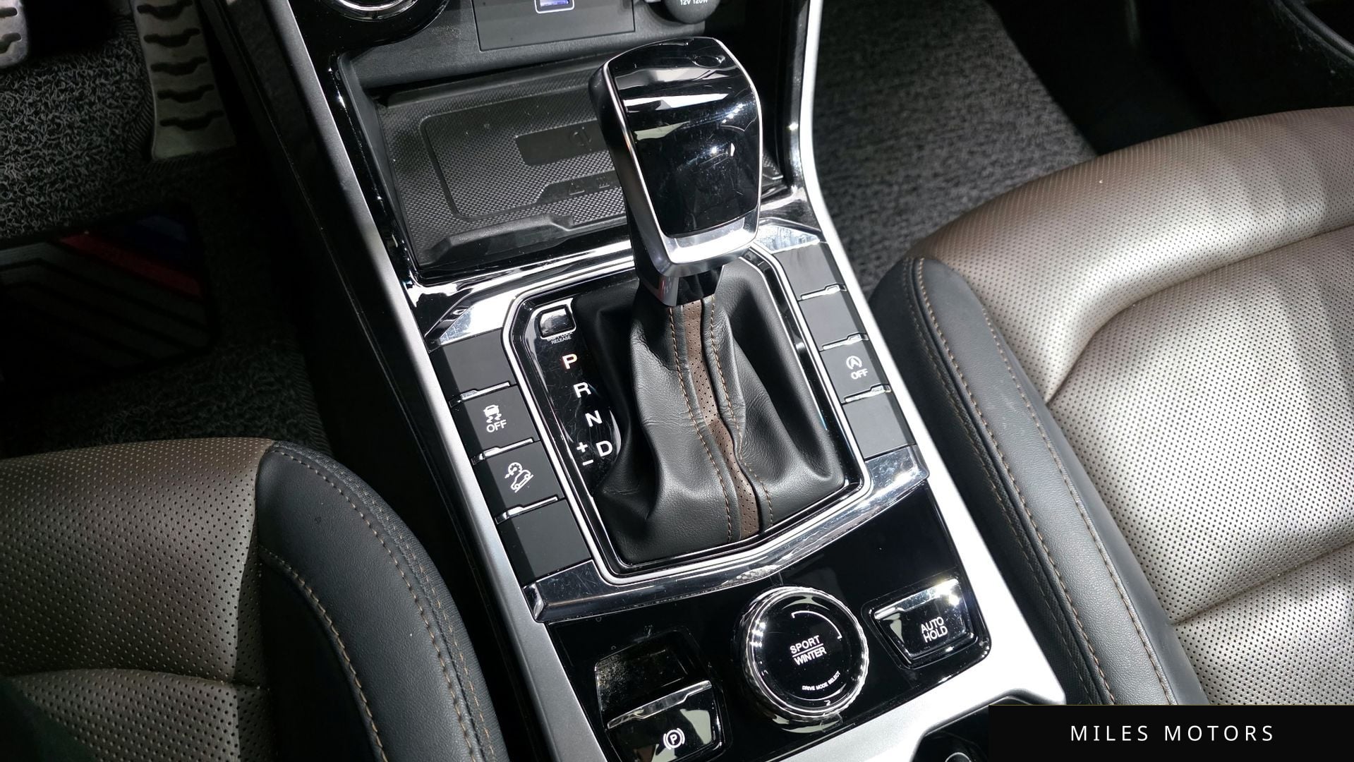 KG Mobility Beautiful Korando 2022 — миниатюра 9