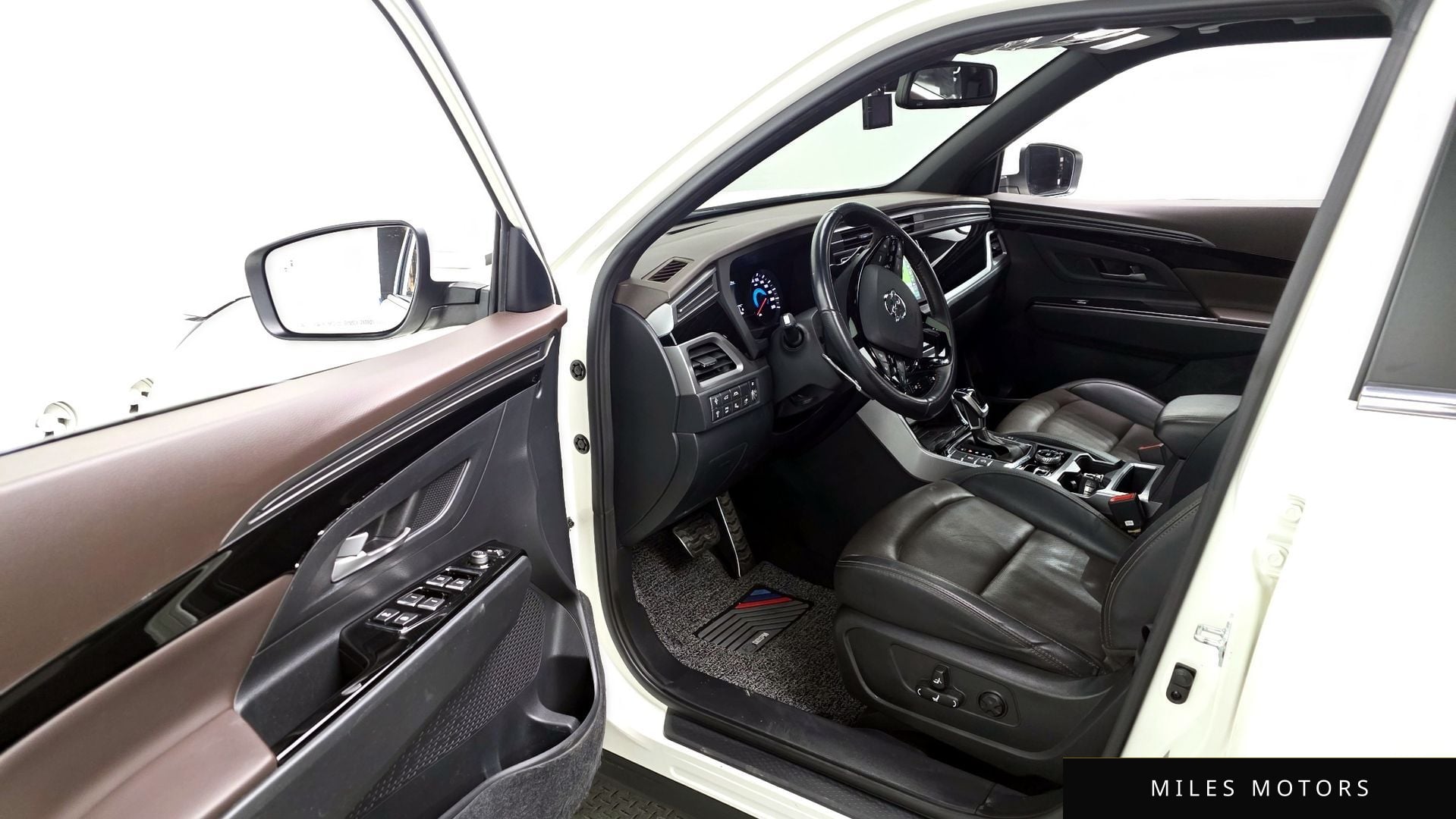 KG Mobility Beautiful Korando 2022 — миниатюра 10