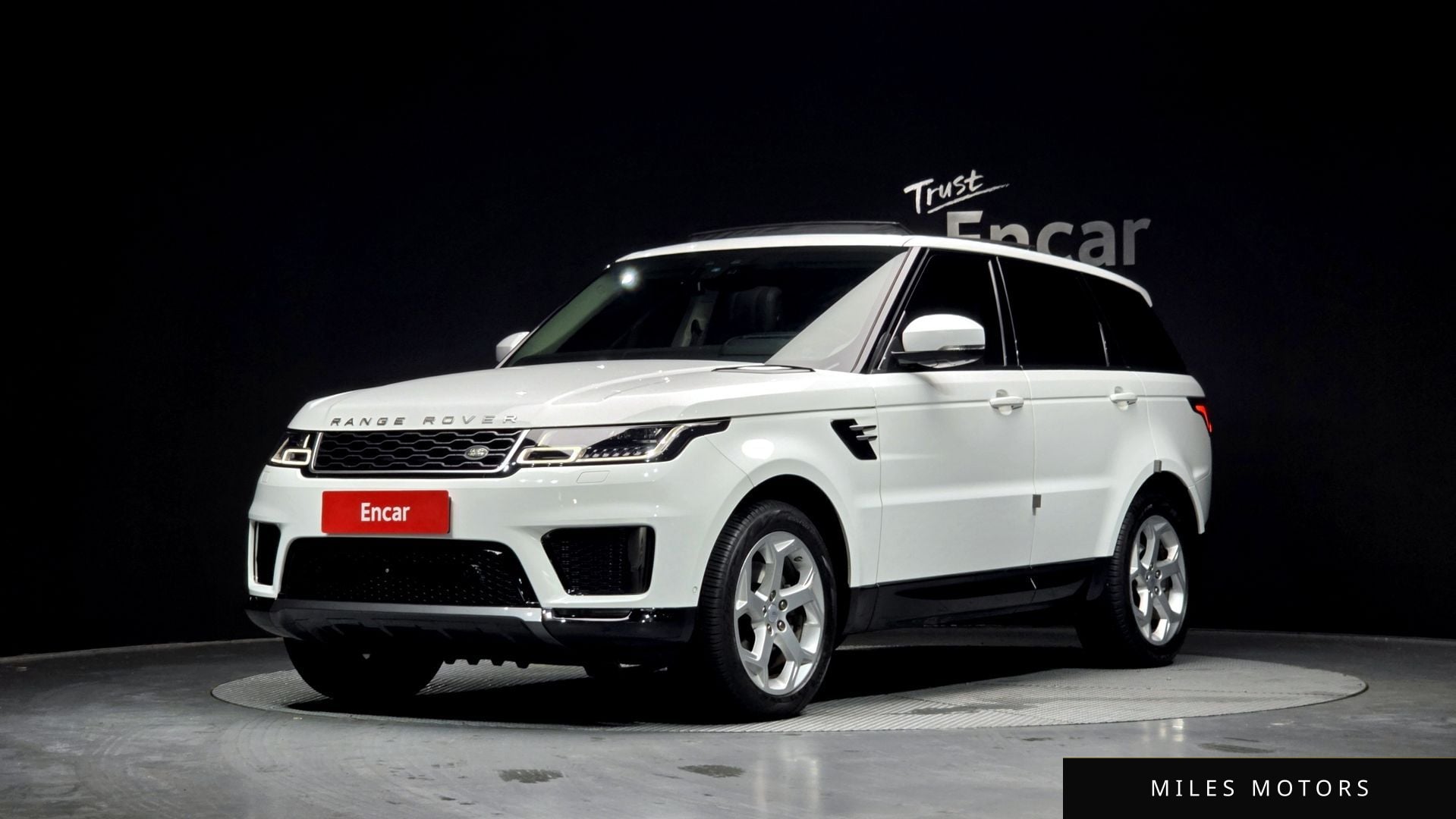Land Rover Range Rover Sport 2018 — фото 1 из 12