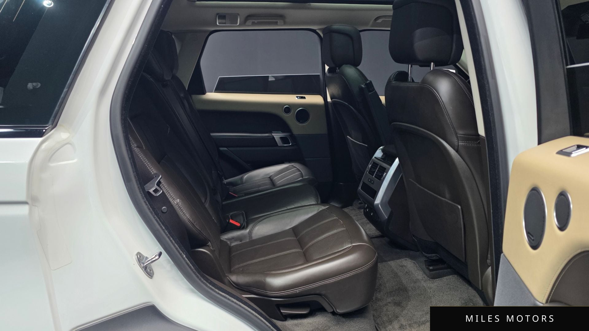 Land Rover Range Rover Sport 2018 — миниатюра 12