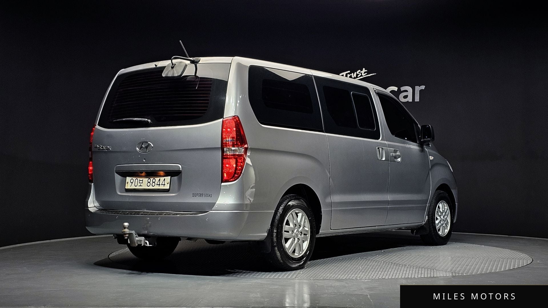Hyundai Starex 2017 — миниатюра 2