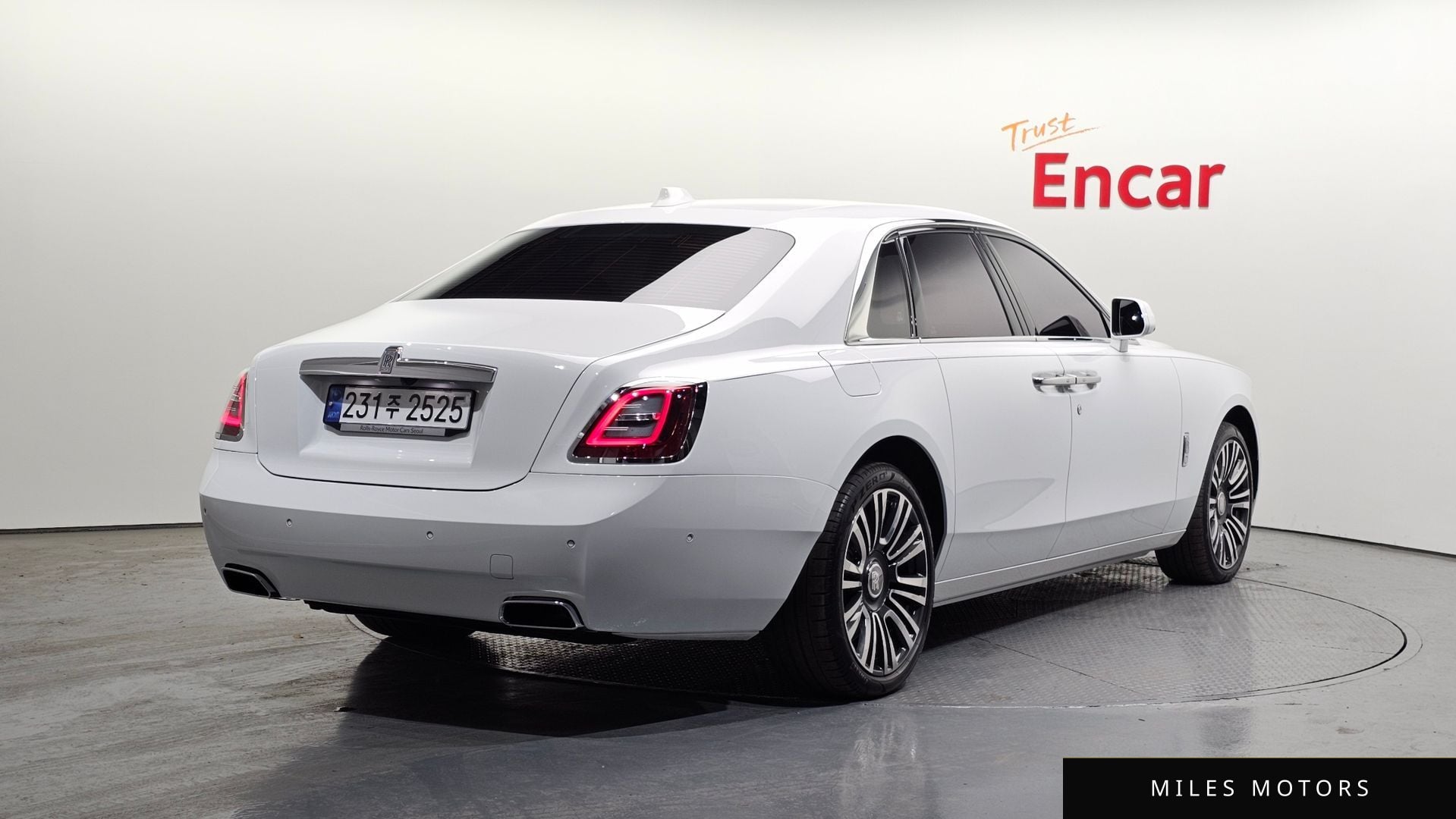 Rolls-Royce Ghost 2023 — миниатюра 2