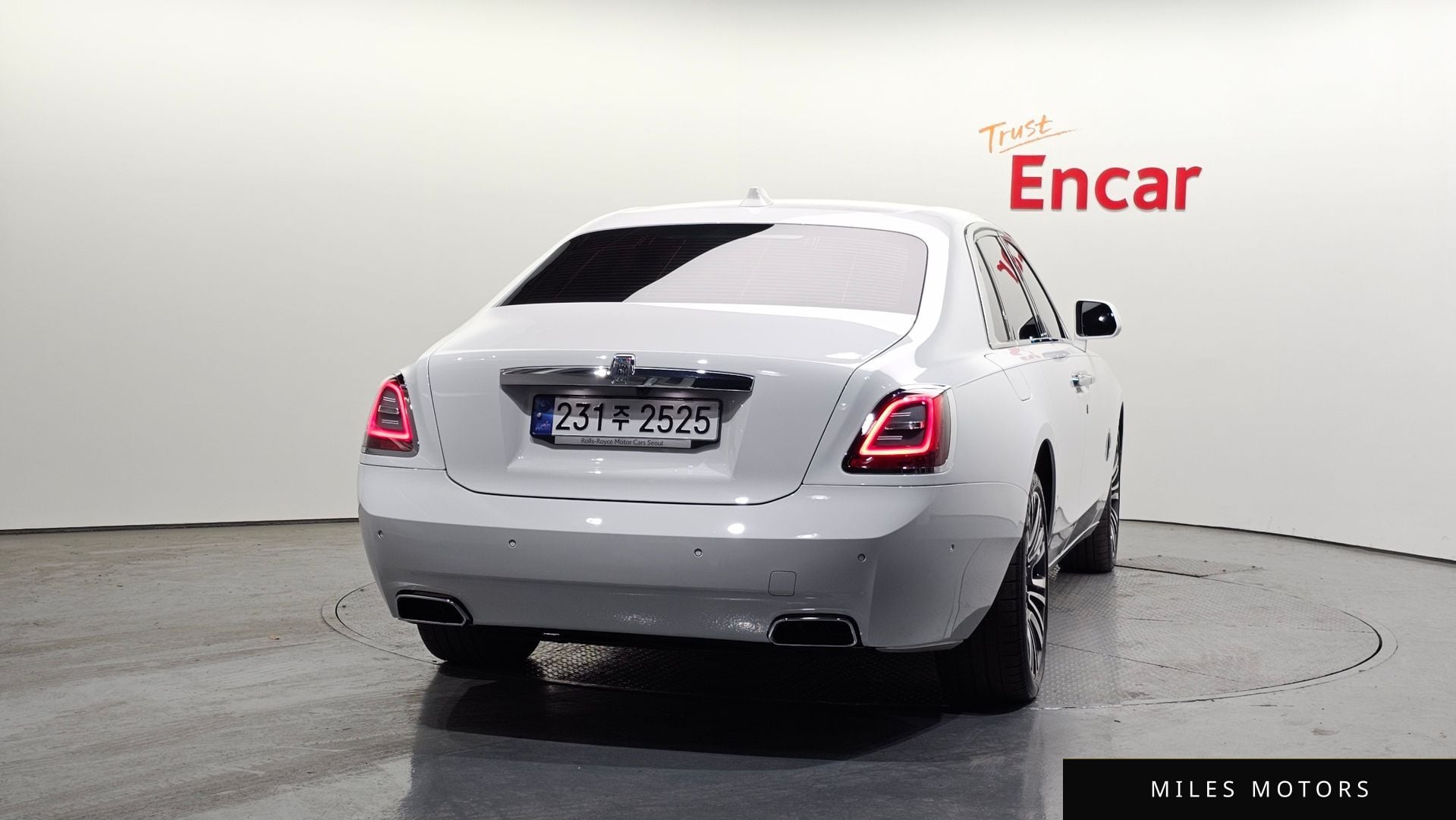Rolls-Royce Ghost 2023 — миниатюра 4