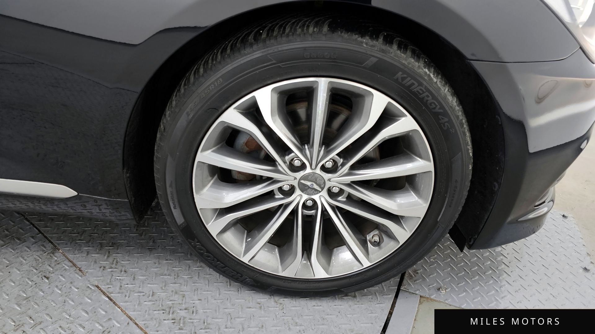 Hyundai Genesis 2015 — миниатюра 5