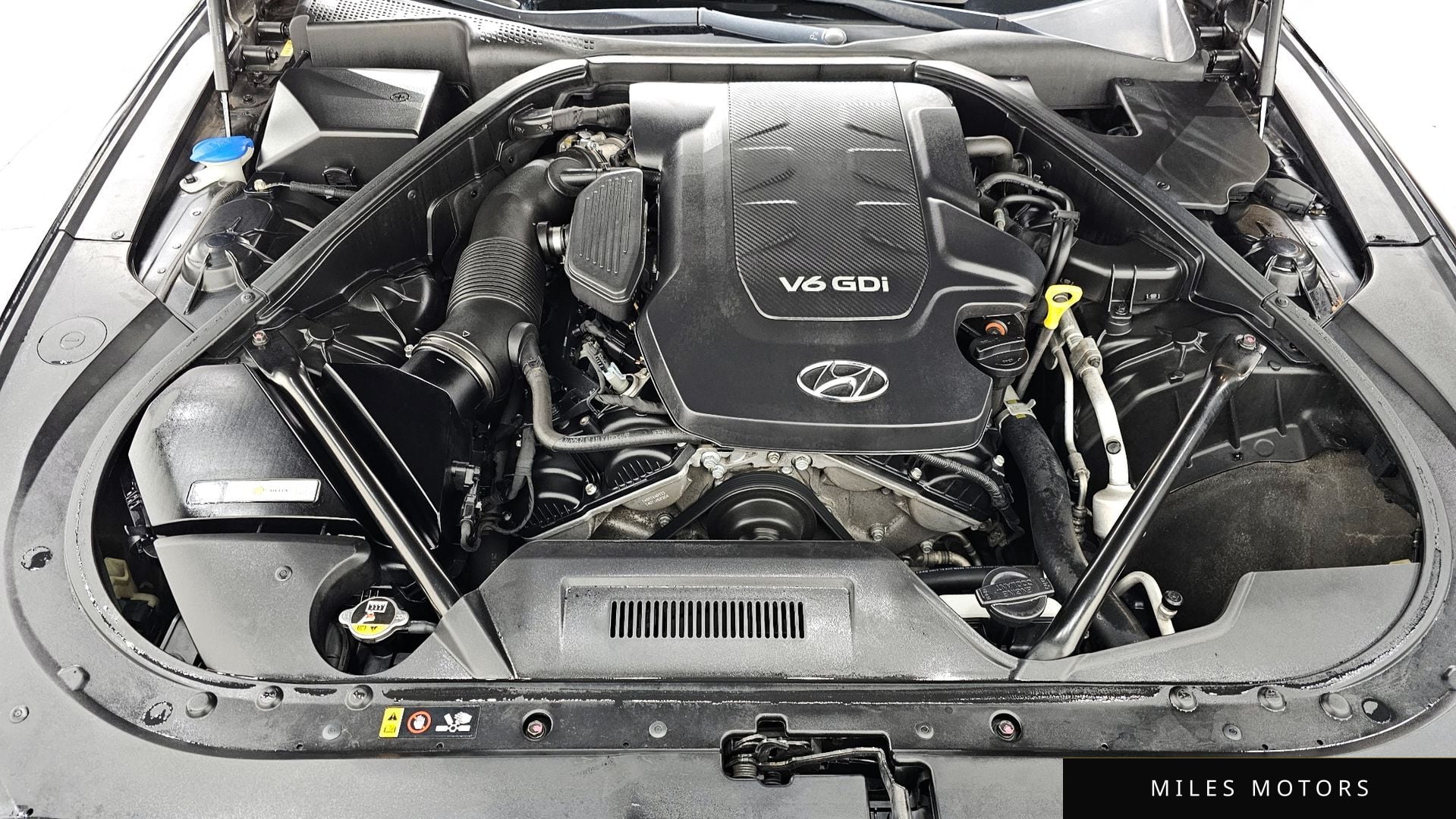 Hyundai Genesis 2015 — миниатюра 6