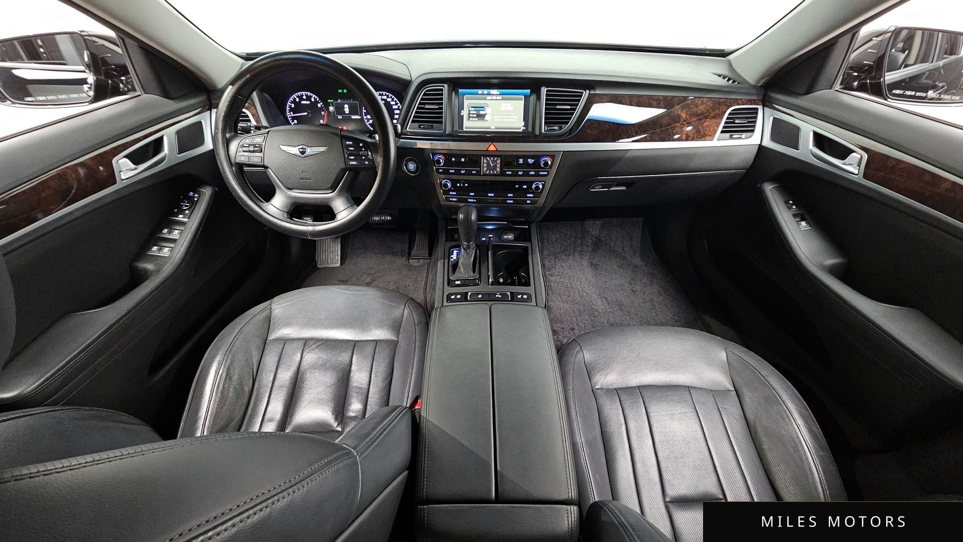 Hyundai Genesis 2015 — миниатюра 7