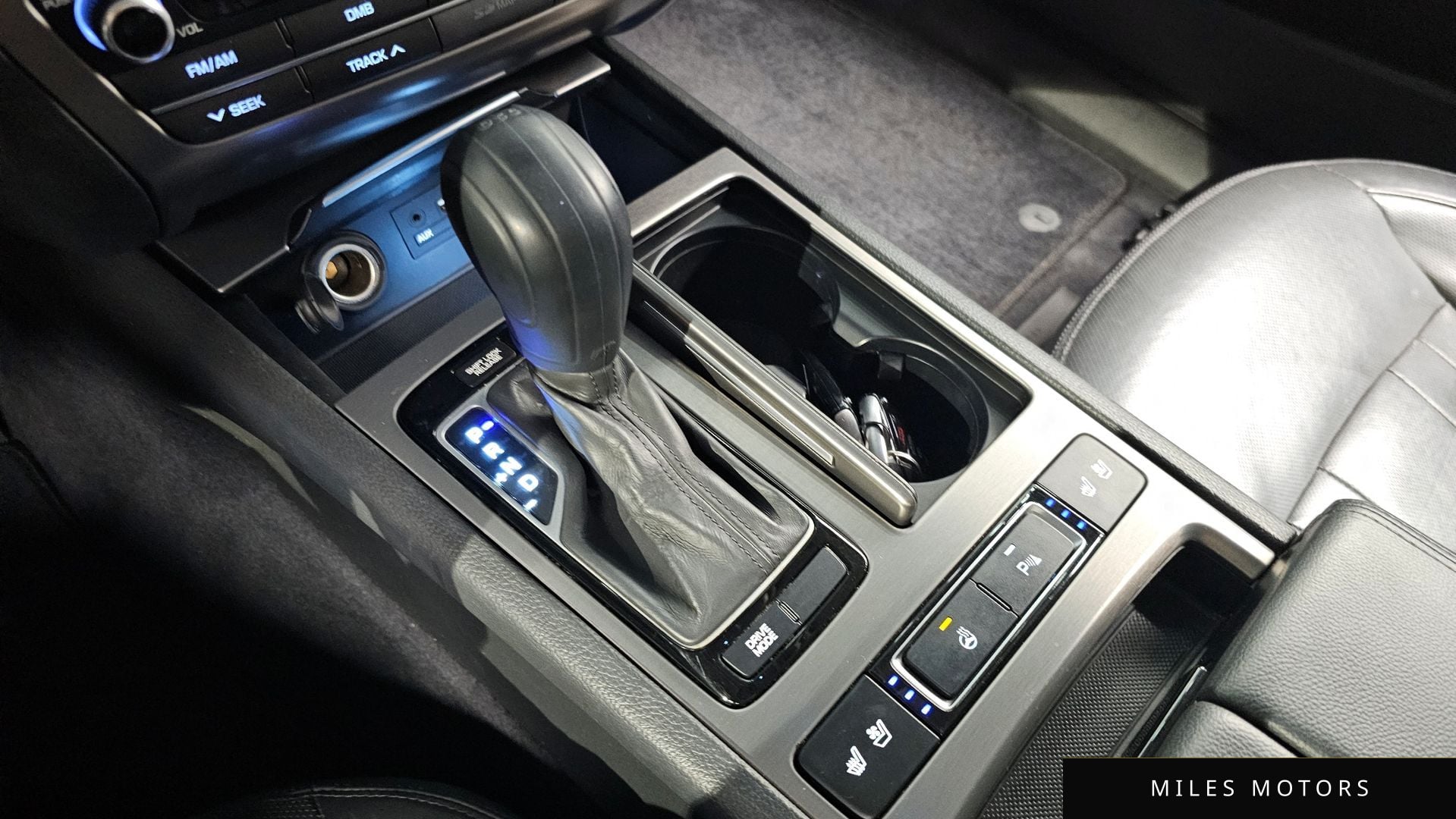 Hyundai Genesis 2015 — миниатюра 9