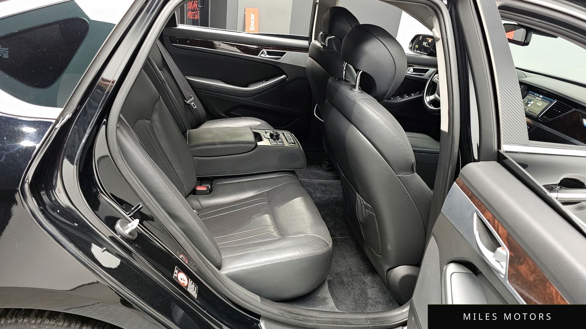 Hyundai Genesis 2015 — миниатюра 12