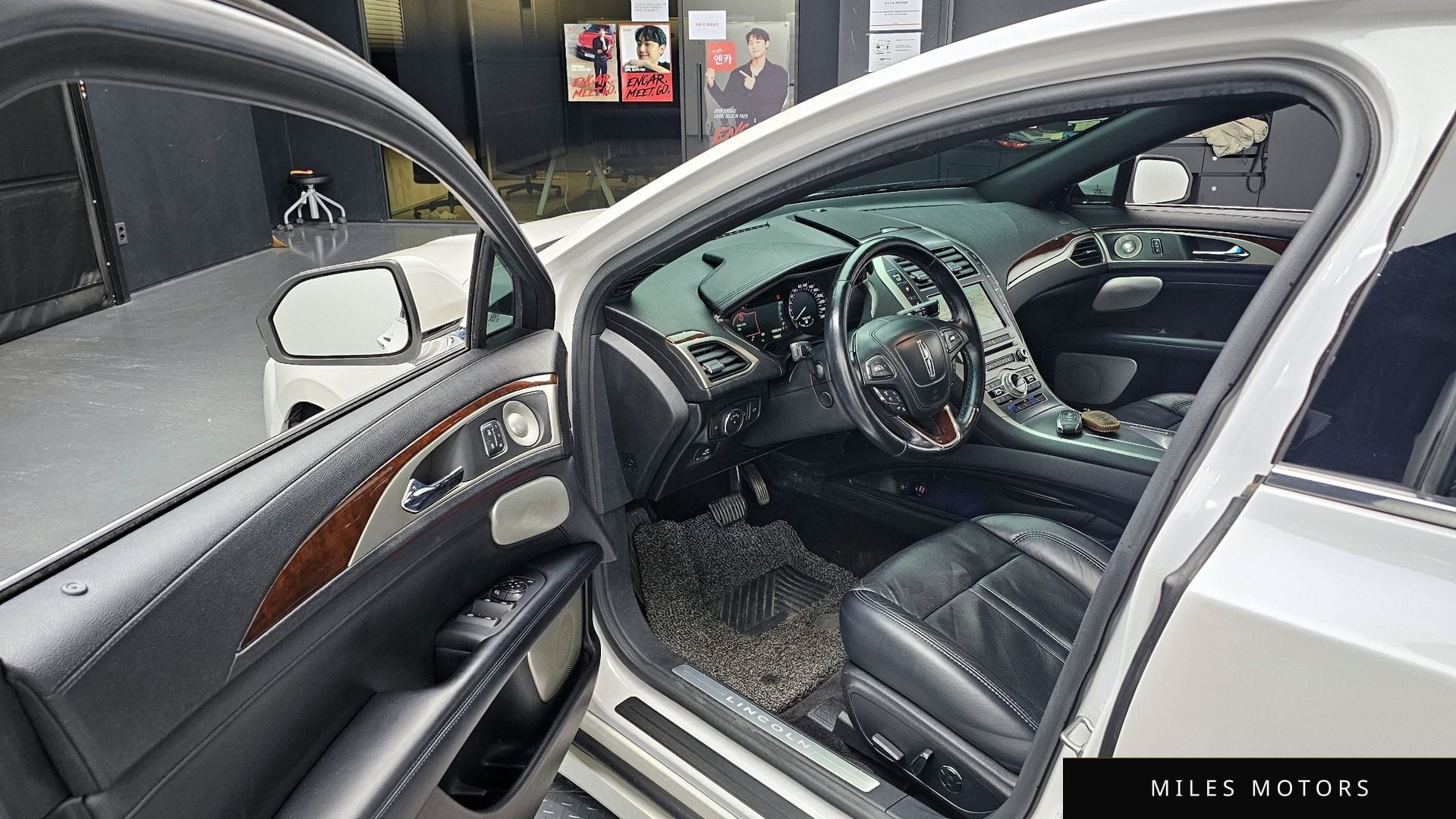 Lincoln MKZ 2017 — миниатюра 10