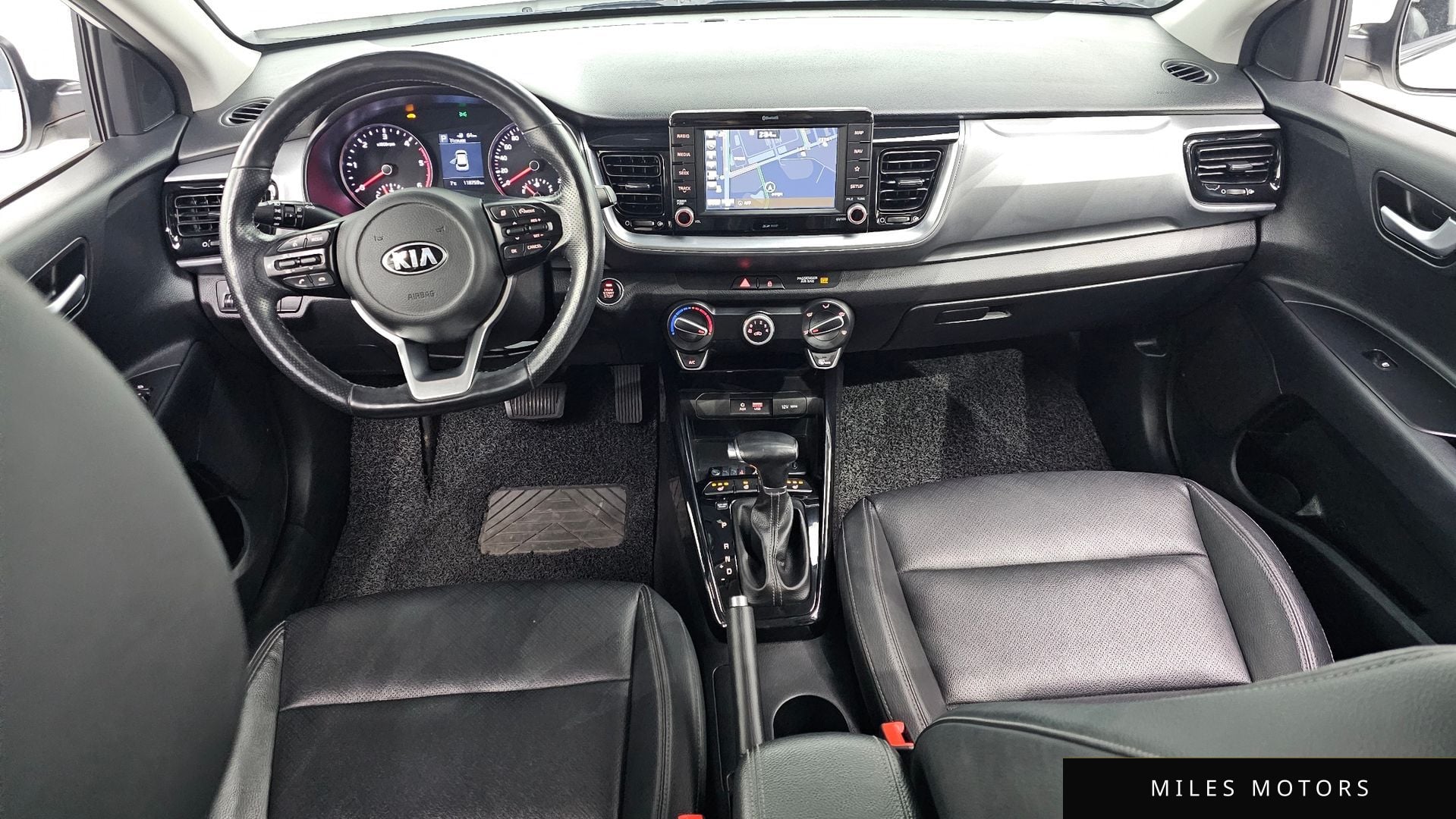 Kia Stonic 2018 — миниатюра 7