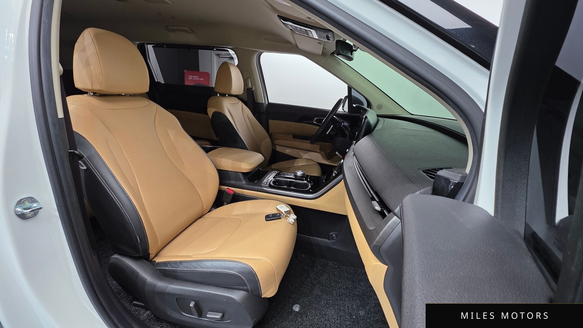 Kia Carnival 2021 — миниатюра 10