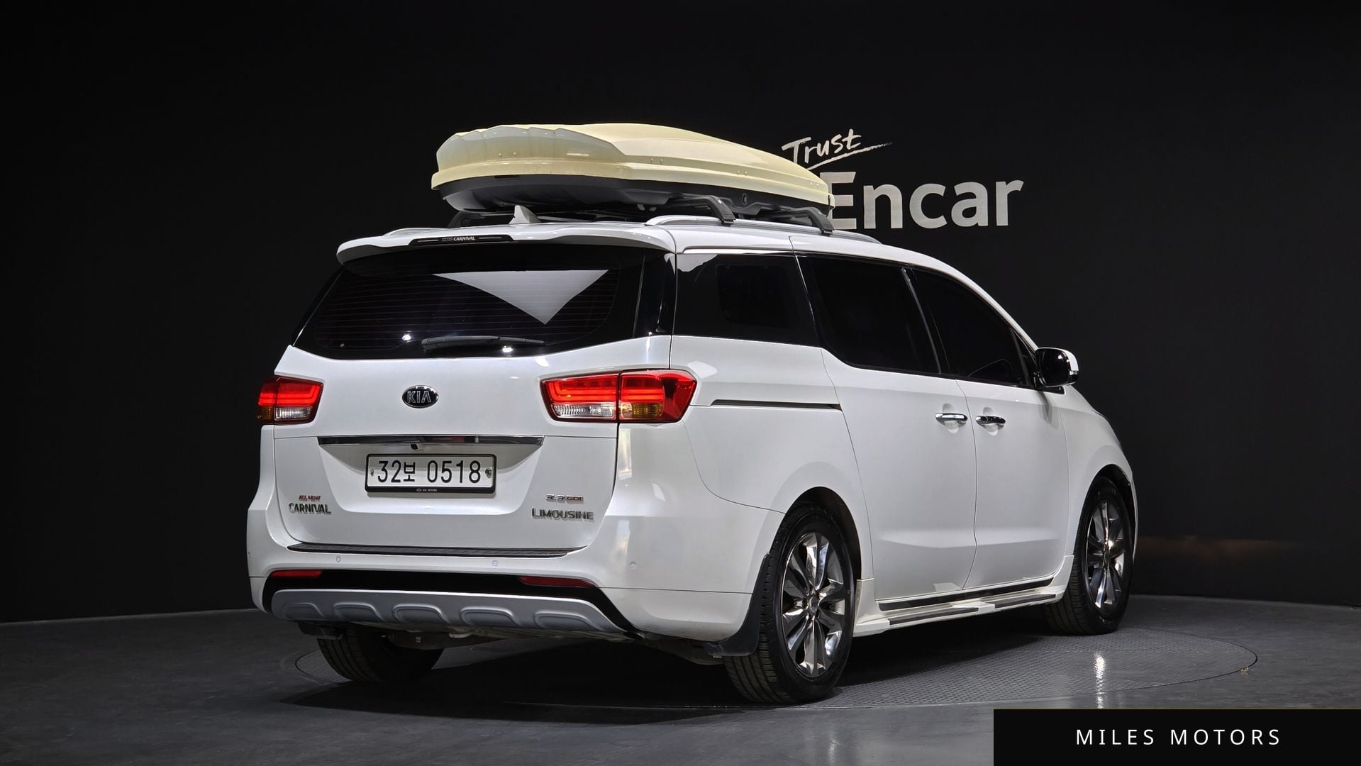 Kia Canival 2016 — миниатюра 2