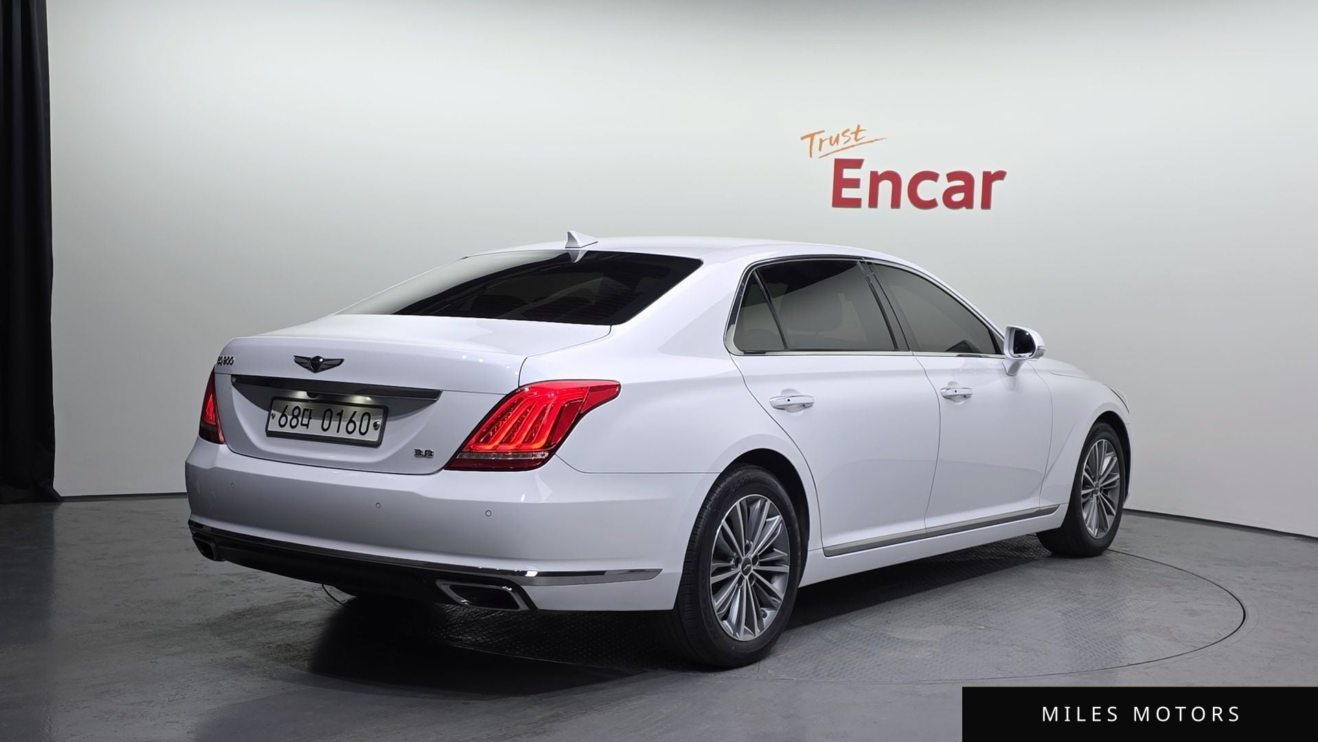 Genesis EQ900 2017 — миниатюра 2
