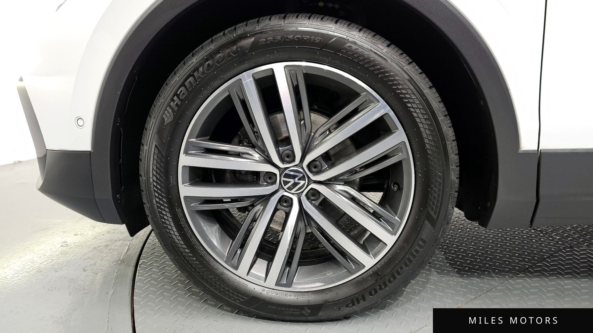 Volkswagen 티구안 2023 — миниатюра 5