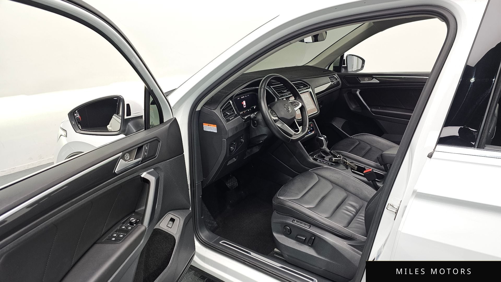 Volkswagen 티구안 2023 — миниатюра 11