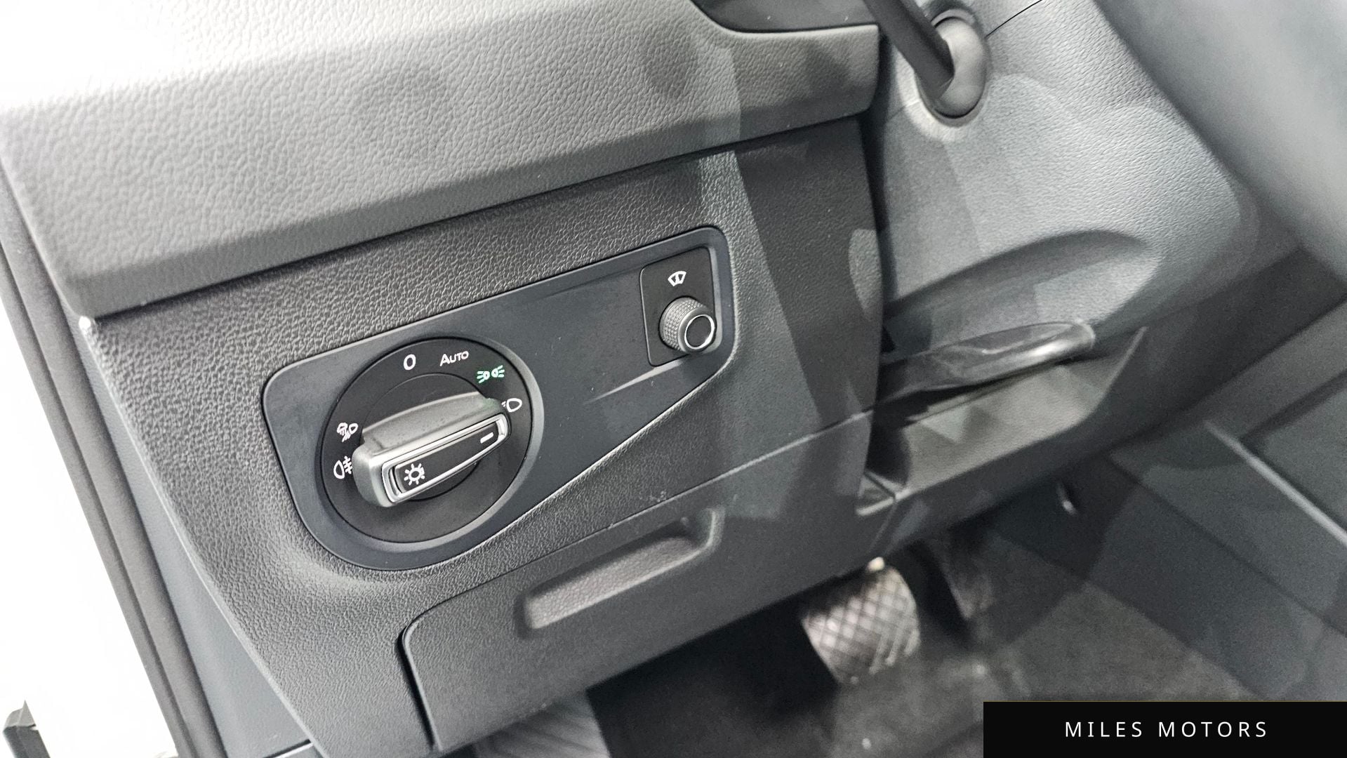 Volkswagen 티구안 2023 — миниатюра 12