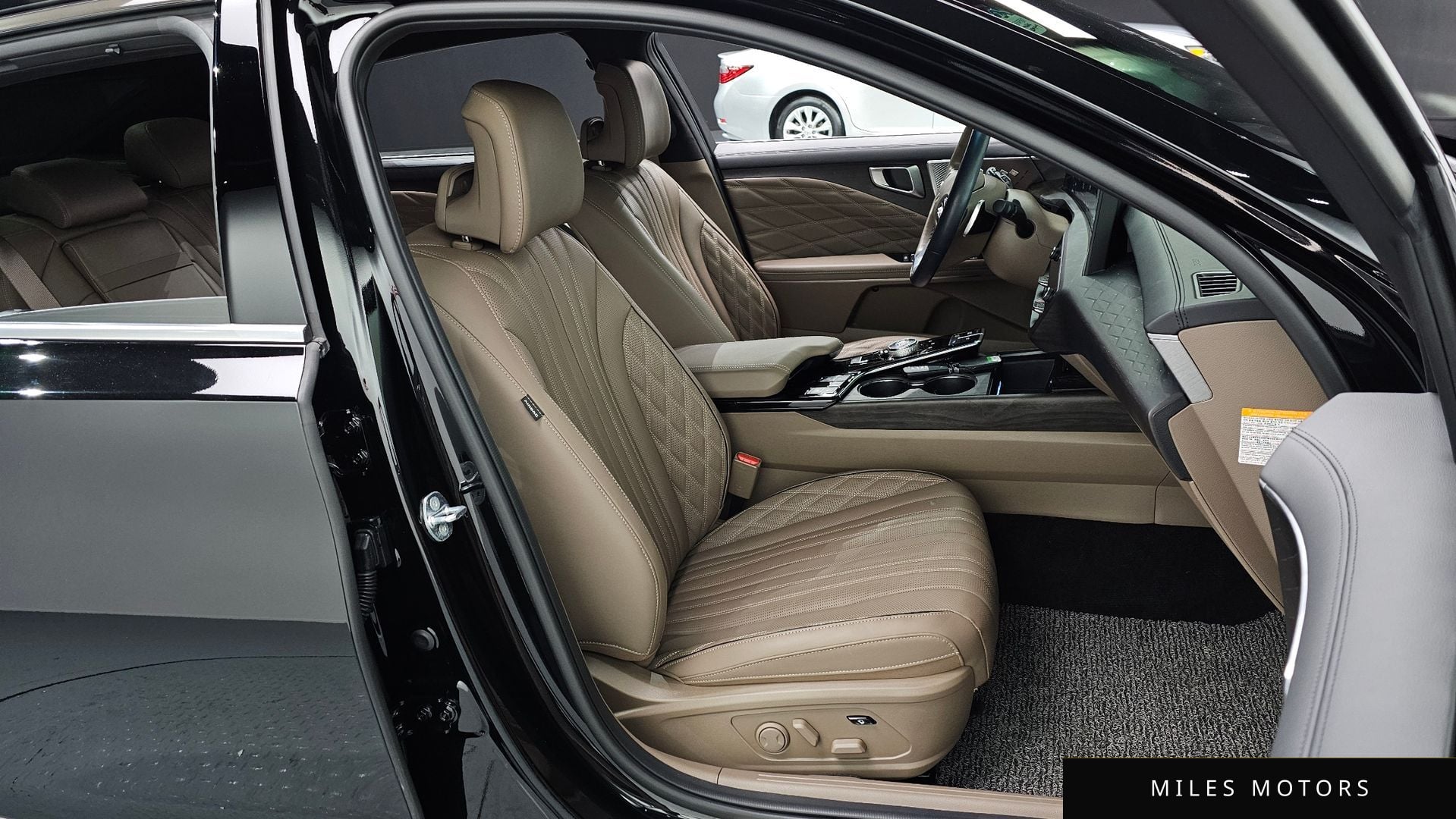 Kia K8 2023 — миниатюра 10