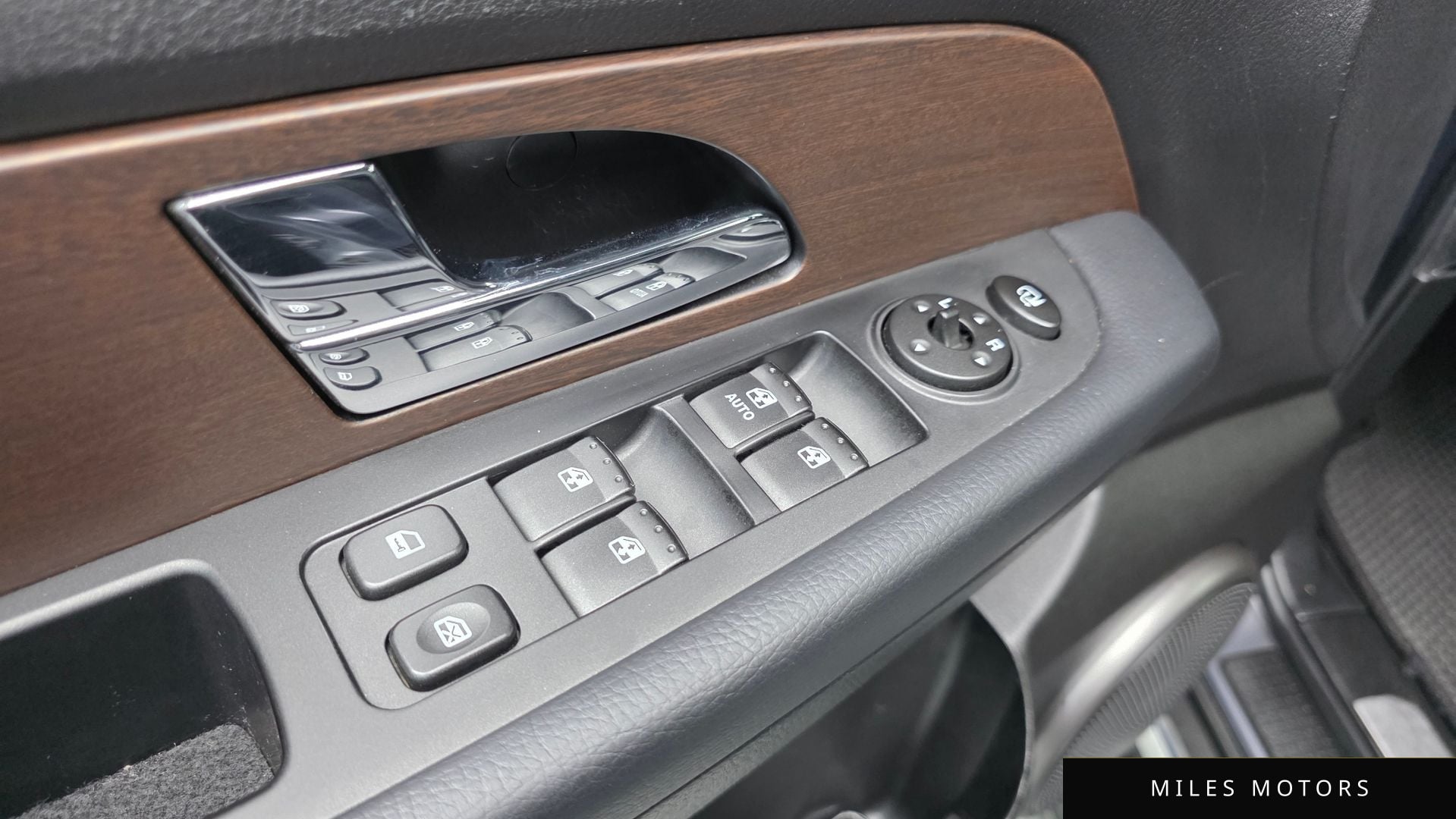KG Mobility Rexton 2015 — миниатюра 12