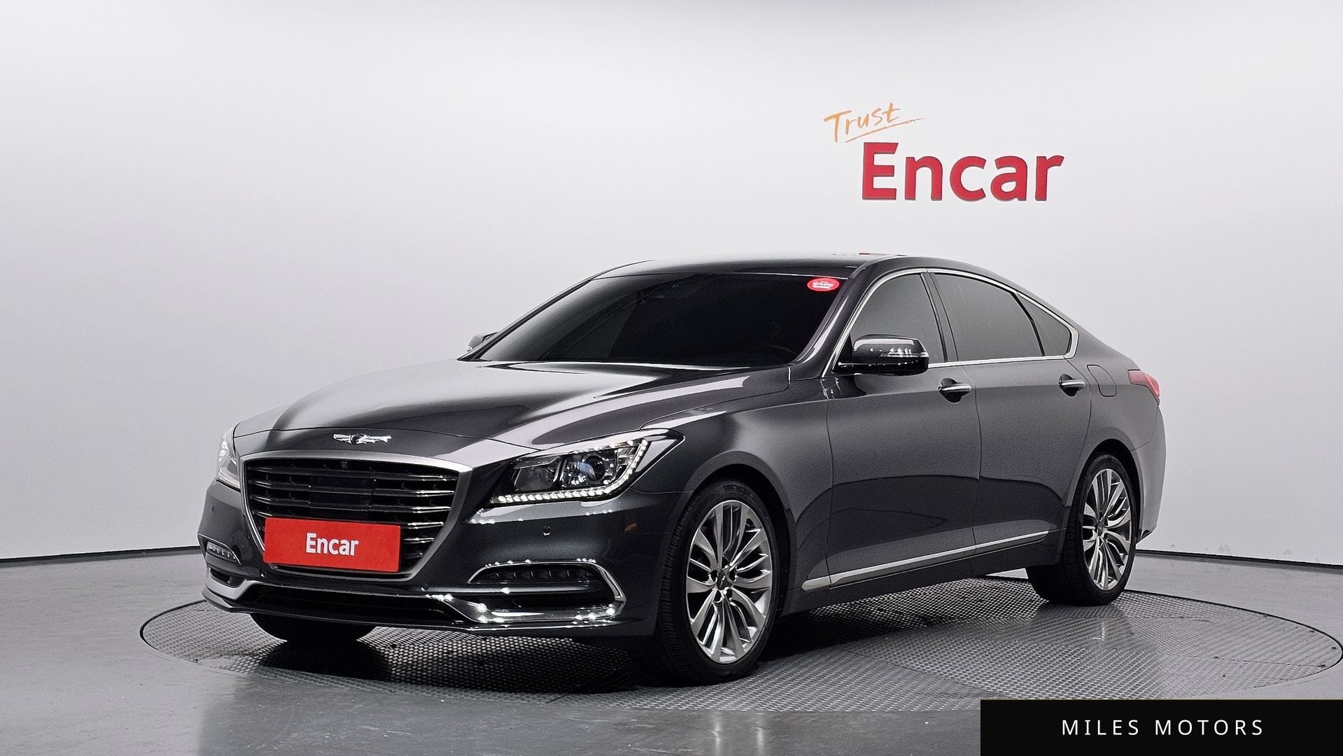 Genesis G80 2019 — фото 1 из 12